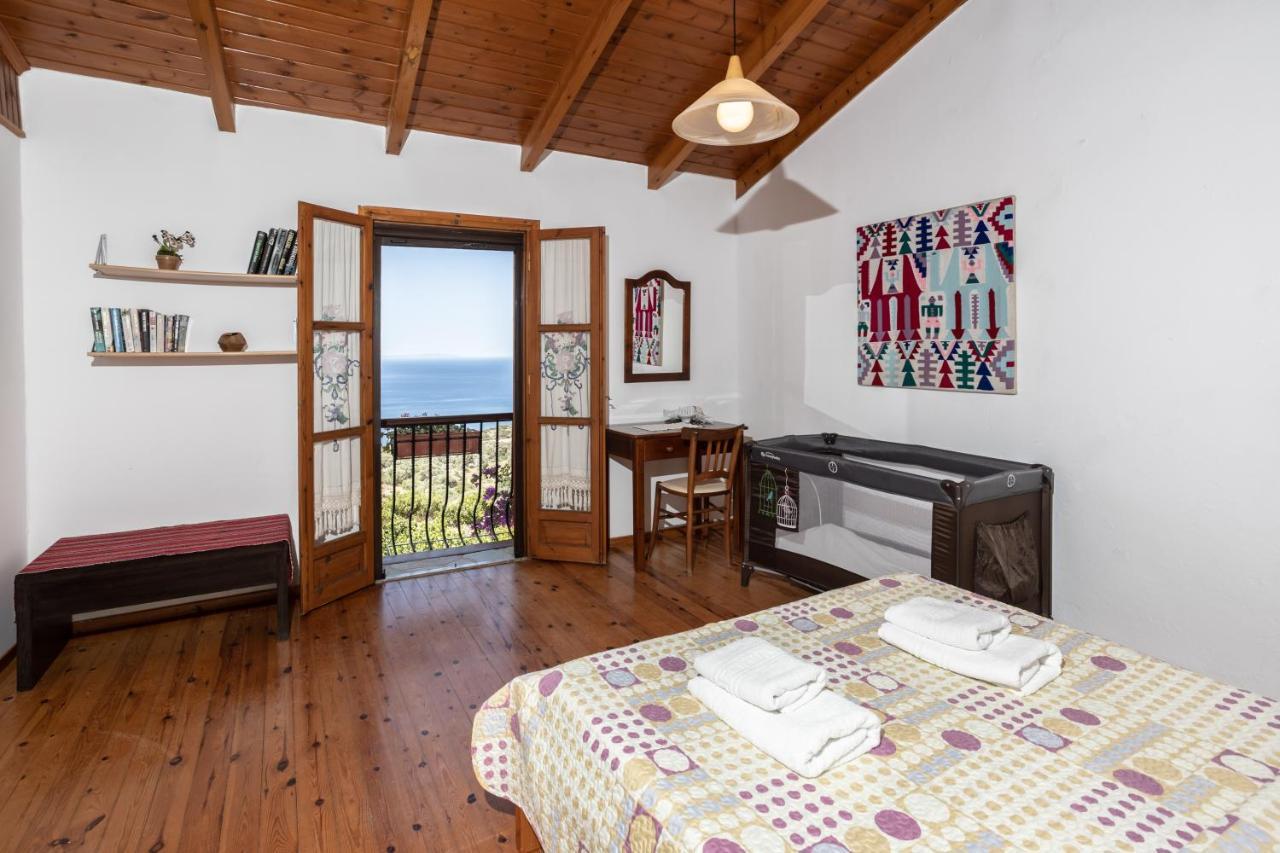 Manolis' House Villa Agia Paraskevi  Luaran gambar